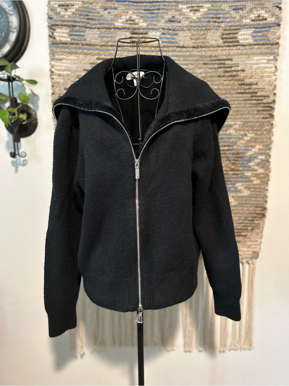 ON 34th Black Zip-Front Women's Sweater Jacket